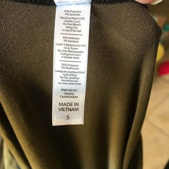 LuLaRoe Womens Top Size Small Perfect T Tunic Olive Black Varsity Stripes Sleeve - Picture 5 of 5